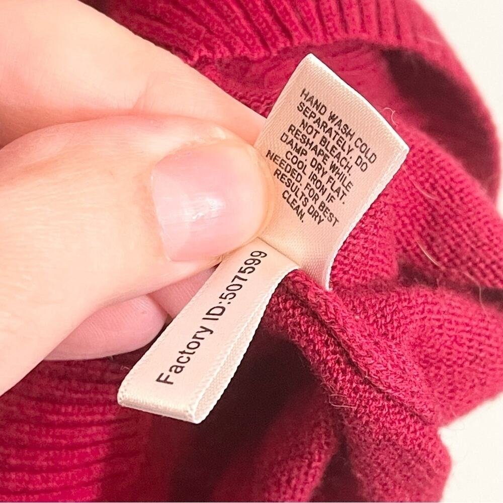 Express Womens V-Neck Sleeveless Ribbed Trim Knit Pullover Sweater Red Large - Picture 8 of 12